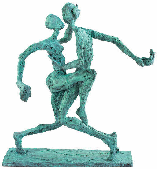 Eine Bronzeskulptur von Helge Leiberg namens »Gleichklang« aus dem Jahr 2021, die ein abstraktes Tanzpaar in Bewegung darstellt. Die Skulptur hat eine grünliche Patina und zeigt Dynamik und Harmonie in den Formen der Figuren.