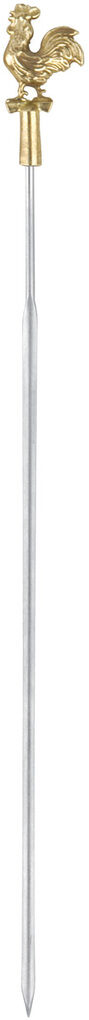 Ein Grillspieß aus Edelstahl mit einer goldenen Verzierung in Form eines Hahns an einem Ende. Der Spieß ist lang, dünn und metallisch glänzend.