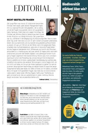 Seite aus dem Magazin ZEIT WISSEN 5/26 mit Editorial, einem Porträtbild des Chefredakteurs und Kurzvorstellungen aus der Redaktion. Rechts Werbung für einen Podcast zur Biodiversität mit Smartphone und Text. Farbige Akzente in Blau und Gelb.