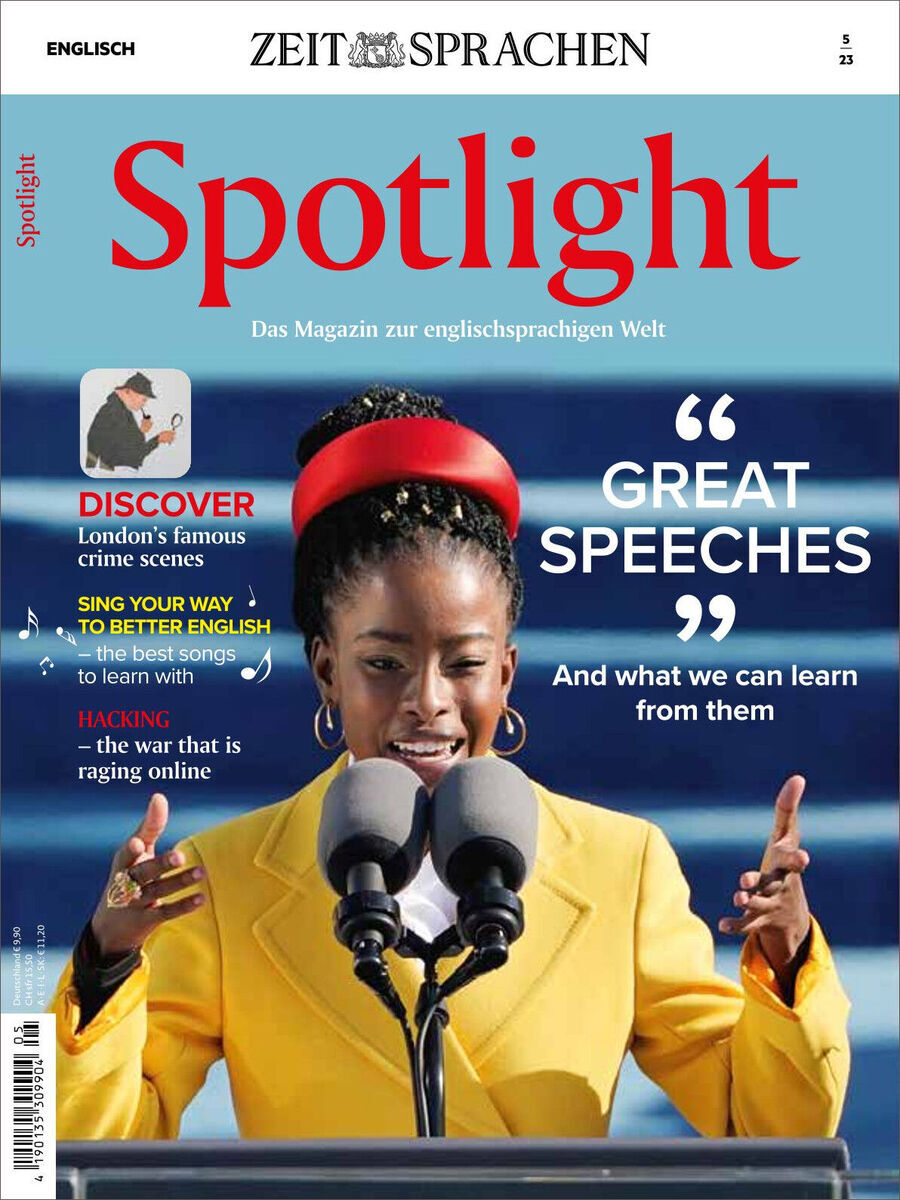 Cover des Spotlight Magazins Ausgabe 05/2023. In der Mitte eine junge Frau, die eine gelbe Jacke und ein rotes Haarband trägt, und vor einem Mikrofon steht. Der Titel in Rot lautet 'Spotlight'. Weitere Schlagzeilen umfassen die Themen 'GREAT SPEECHES', 'Discover London's famous crime scenes' und 'The best songs to learn English'.