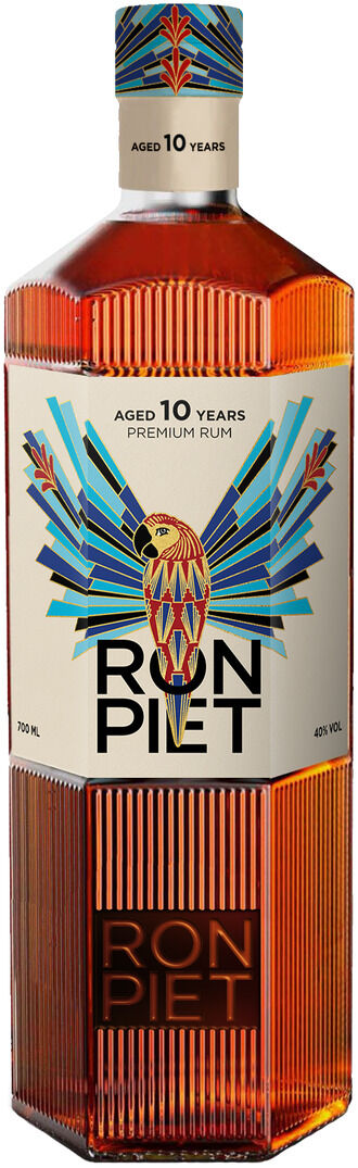 Eine Flasche Ron Piet Rum, 10 Jahre gereift, mit einem farbenfrohen Etikett, das ein stilisiertes Papageienmotiv zeigt. Der Rum hat eine warme braune Farbe, und die Flasche trägt einen Hinweis auf das Alter von 10 Jahren.