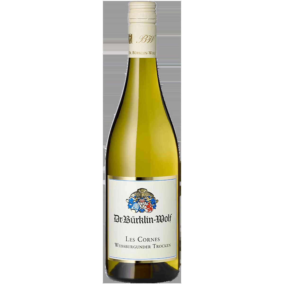 Eine einzelne Flasche Les Cornes Weißburgunder trocken aus dem Weingut Bürklin Wolf, stehend auf weißem Hintergrund. Die Flasche ist hoch, aus grünem Glas und besitzt ein helles, elegantes Etikett mit dem Wappen des Weinguts. Der Wein im Inneren erscheint goldgelb.