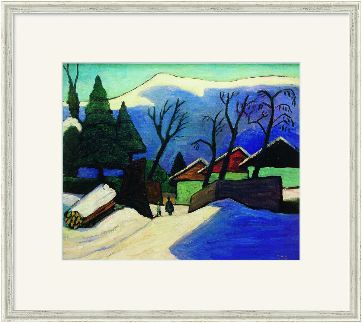 Ein gerahmtes Gemälde von Gabriele Münter aus dem Jahr 1933 mit dem Titel 'Drei Häuser im Schnee'. Das Bild zeigt eine Winterlandschaft mit drei schneebedeckten Häusern, Bäumen und einem Berg im Hintergrund unter einem blauen Himmel.