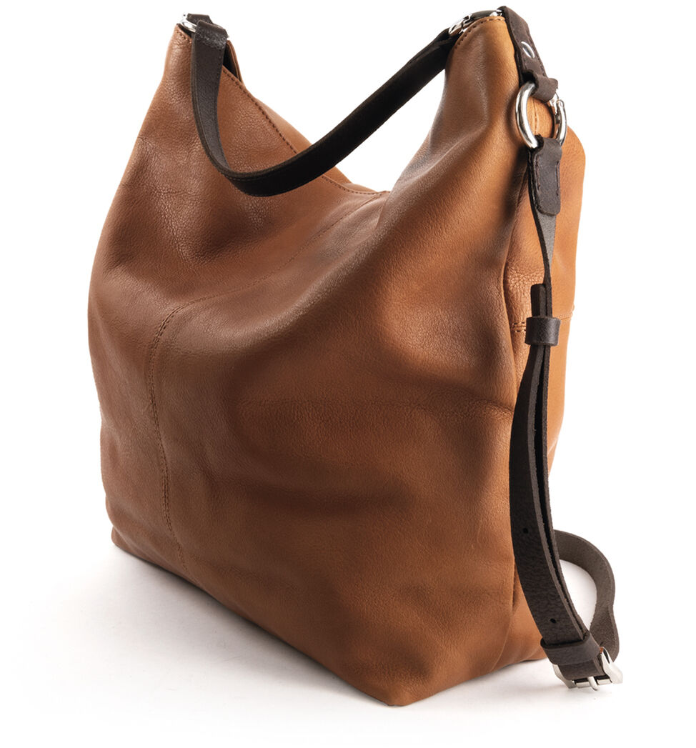 Braune Beuteltasche aus Leder mit schwarzem Schulterriemen und silbernen Schnallen.