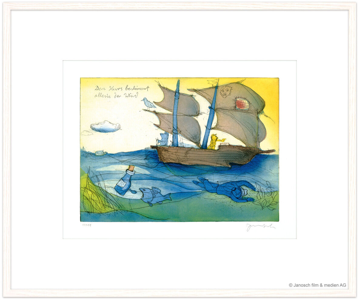Illustration von Janosch mit einem Segelschiff auf dem Meer. Die Szene zeigt ein Schiff mit vollen Segeln, das von einer kleinen, gelben Figur gesteuert wird. Im Vordergrund sind weitere Figuren und Meeresbewohner zu sehen. Im Hintergrund erstreckt sich ein heller Himmel mit einer Wolke. Der Titel der Illustration lautet »Den Kurs bestimmt allein der Wind«.