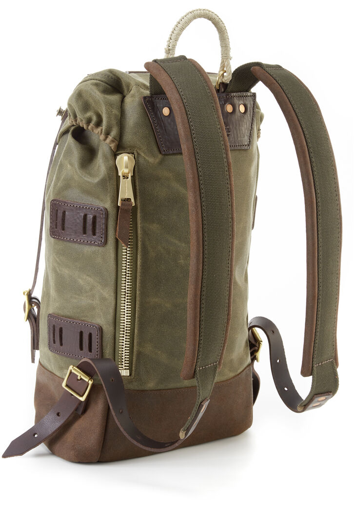Rucksack »Legend Grand Solo«, aus grünem Canvas und braunem Echtleder, mit verstellbaren Schultergurten und mehreren Fächern.