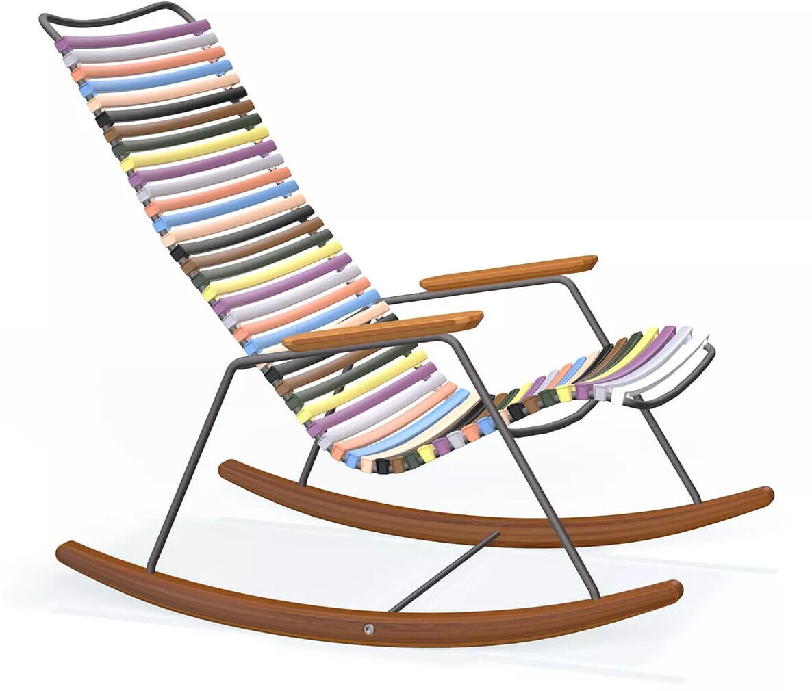 Ein moderner Schaukelstuhl mit einem Metallgestell und bunten, lamellenartigen Sitz- und Rückenflächen. Die Armlehnen und die Schaukelkufen sind aus Holz gefertigt.