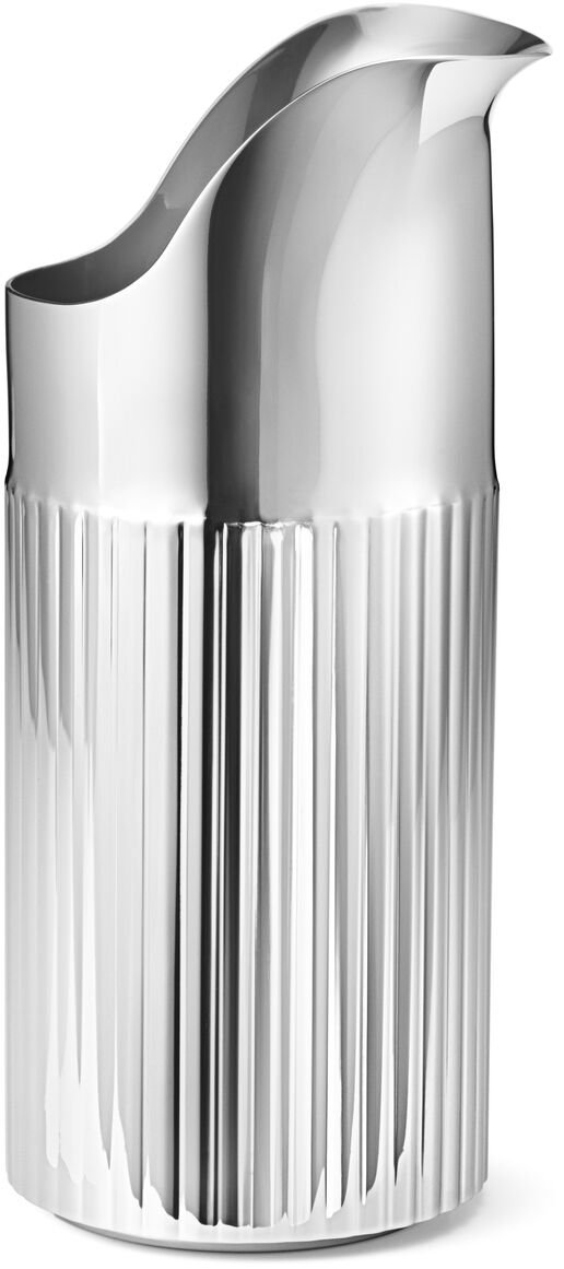 Ein elegantes Silber-Sahnekännchen der Marke Bernadotte mit geriffelter Oberfläche und geschwungenem Ausgießer. Perfekt für die festliche Kaffeetafel.