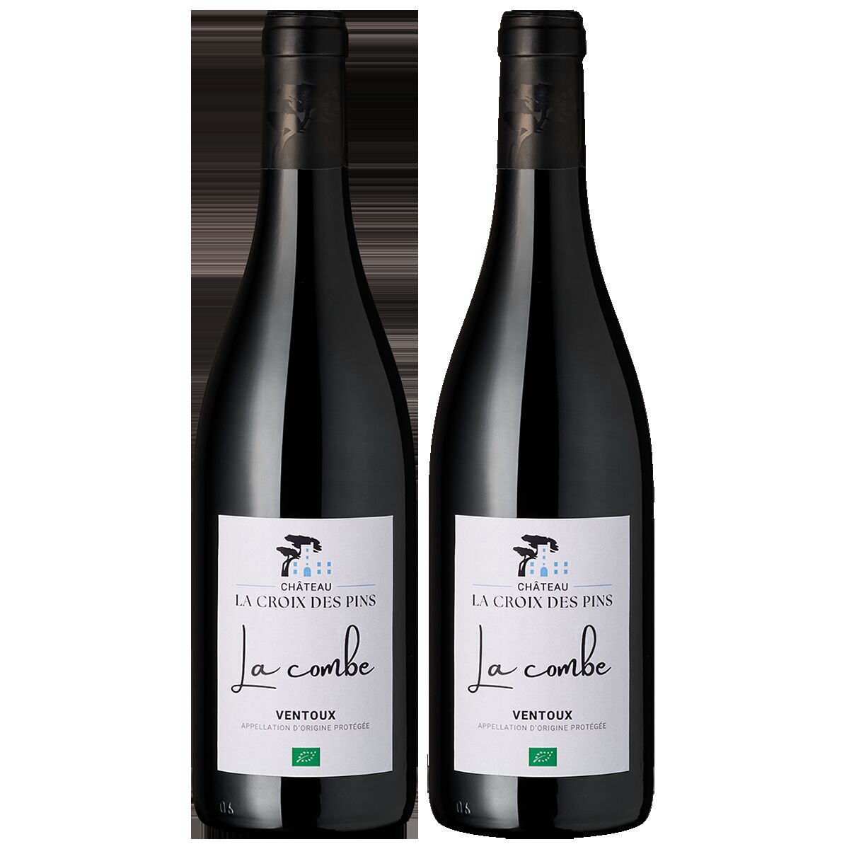 Zwei Flaschen Château La Croix des Pins La Combe Ventoux Rotwein stehen nebeneinander. Das Etikett ist weiß mit schwarzer und blauer Schrift, das Bio-Siegel in Grün ist sichtbar. Beide Flaschen haben einen dunklen Glaskörper mit schwarzem Verschluss.