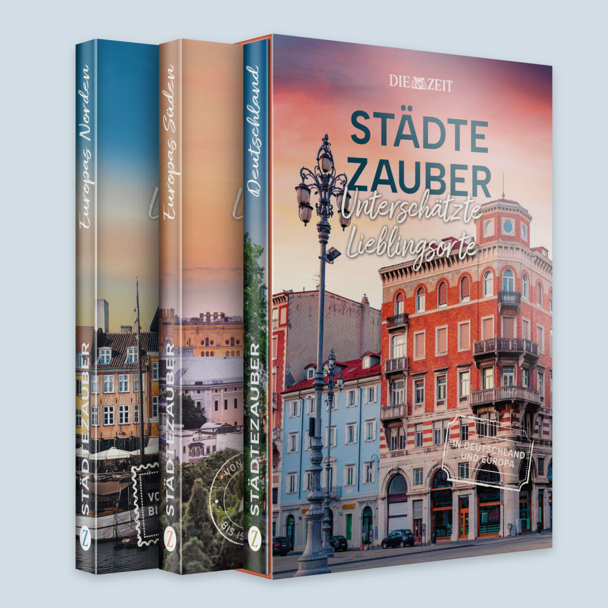 Eine Buchsammlung von ZEIT mit dem Titel »Städtezauber«. Die Bücher zeigen farbenfrohe Abbildungen europäischer Städte und diverse Sehenswürdigkeiten. Drei Bücher sind sichtbar, die in einem aufrechten Format gestaltet sind.