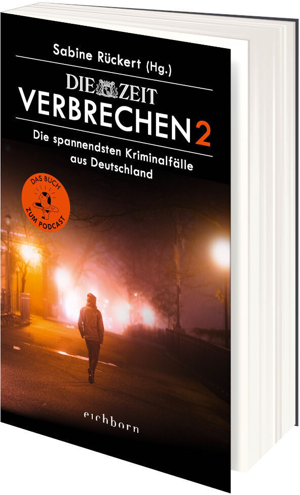 Die ZEIT Verbrechen 2 - Paperback zeigt ein stimmungsvolles Cover mit nebliger Abendstimmung und einer Person, die einen dunklen Weg entlang geht. Der Titel und der Autor sind gut lesbar. Das Buch bietet packende Kriminalfälle aus Deutschland.