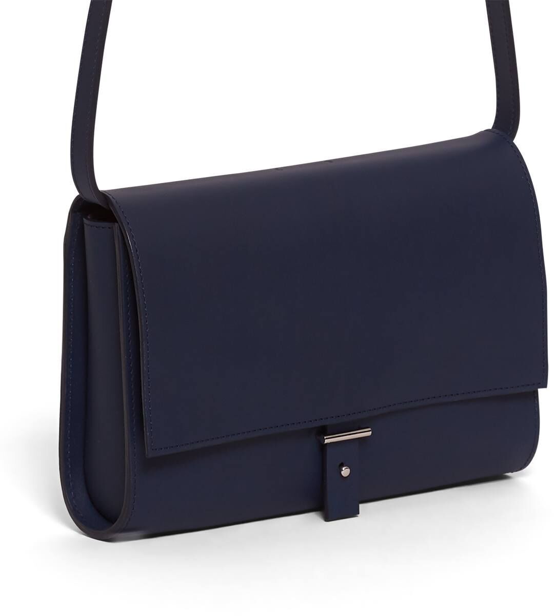 Dunkelblaue Schultertasche der ZEIT-Sonderedition namens 'DIE ZEIT 2', aus hochwertigem Leder, mit einem minimalistischen und eleganten Design, kombiniert mit goldenen Akzenten und verstellbarem Schulterriemen.
