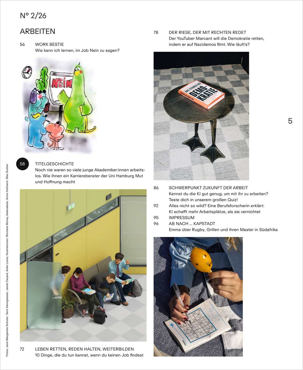 Eine Magazinseite von ZEIT CAMPUS 2/26 zeigt verschiedene Artikelvorschauen mit Texten, Fotos und Illustrationen. Links oben eine bunte Illustration von cartoonartigen Figuren, darunter Studierende im Gespräch auf einer Treppe. Rechts oben eine kleine Tischszene mit Retro-Synthesizer, weiter unten Hände, die einen Rugby halten. Klar strukturierte, moderne Seitengestaltung.