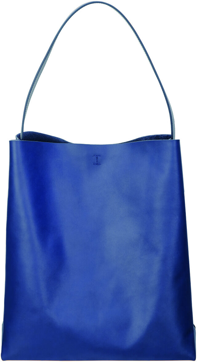 Eine elegante, blaue Ledertasche namens 'Neo Cep' mit einem minimalistischen Design und einem weichen Schulterriemen.