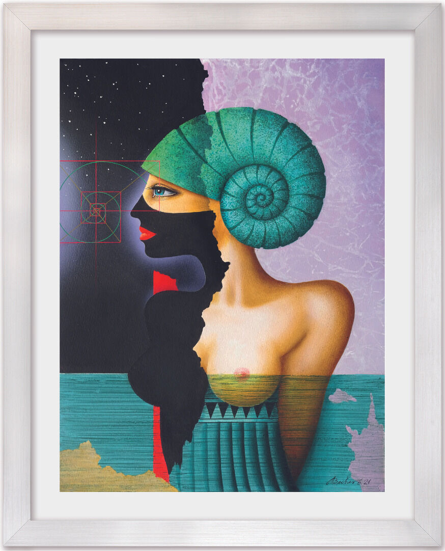 Das Kunstwerk „Ammonite am Rande der Finsternis“, 2021, von Michael Becker zeigt eine surrealistische Darstellung einer Frau mit einem Ammoniten als Kopfbedeckung. Das Bild enthält bunte Farben wie Grün, Lila, Schwarz, Rot und verschiedene Hauttöne. Es ist detailreich und modern, mit einem Hauch von Abstraktion und Geometrie. Im Hintergrund sind eine Mischung aus dunkel und hell zu sehen, was der Szene eine mystische Atmosphäre verleiht.