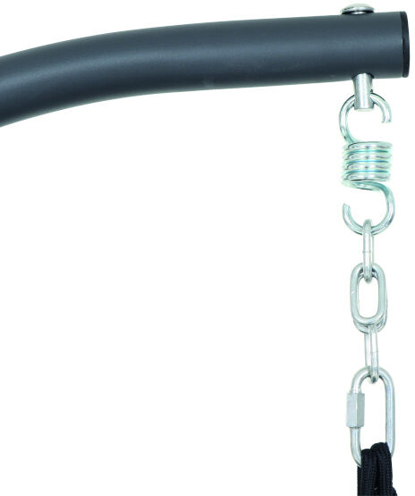 Detailansicht eines Hängesessels »Yobaya« zeigt einen robusten Metallhaken und eine stabile Kette, die an einem schwarzen Metallgestell befestigt ist.