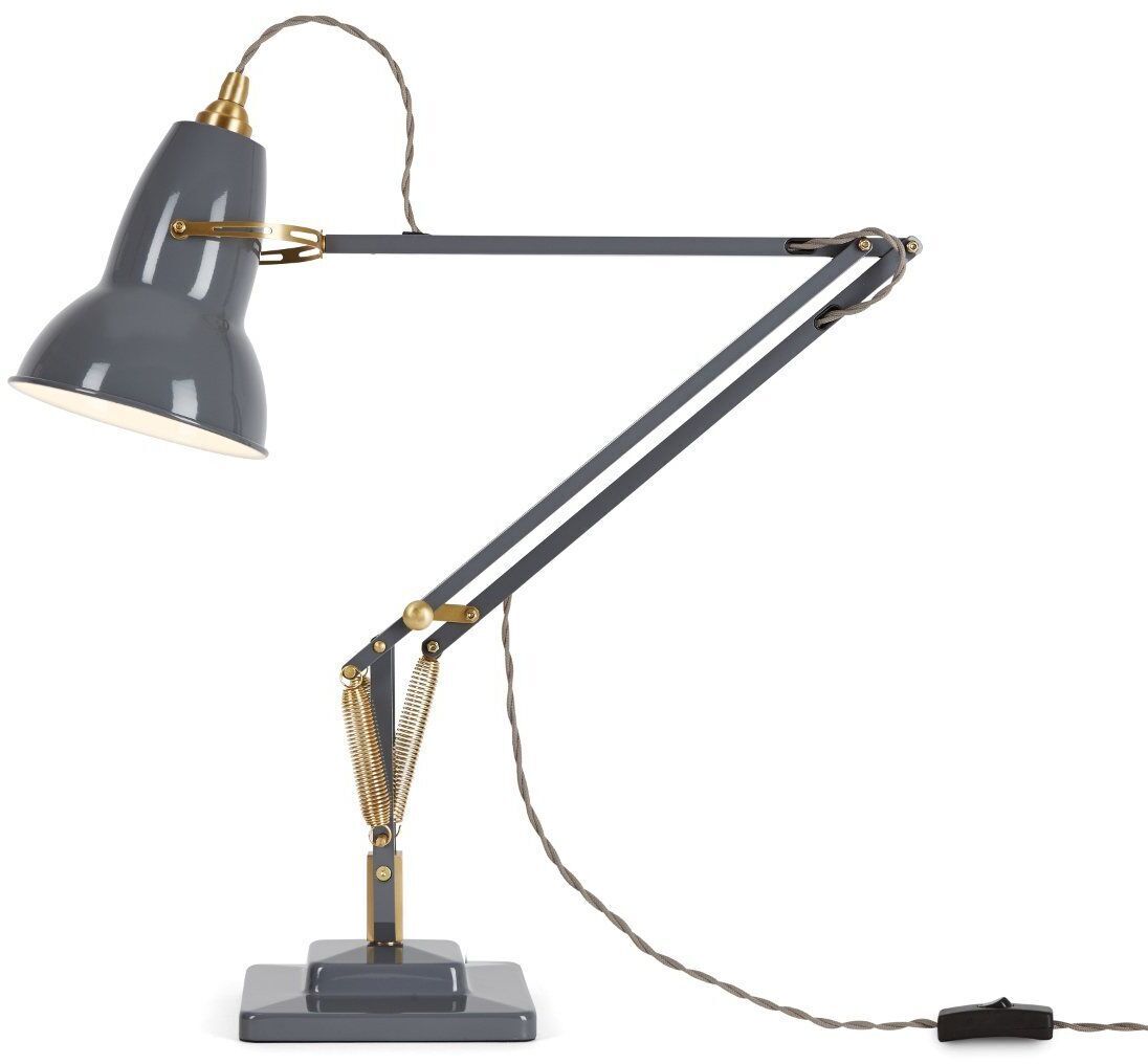 Tischleuchte »Anglepoise Original 1227 Brass Desk Lamp« mit grauen und goldenen Akzenten, verstellbarem Arm und Metallbasis, ideal für Innenbeleuchtung und Arbeitsplätze.