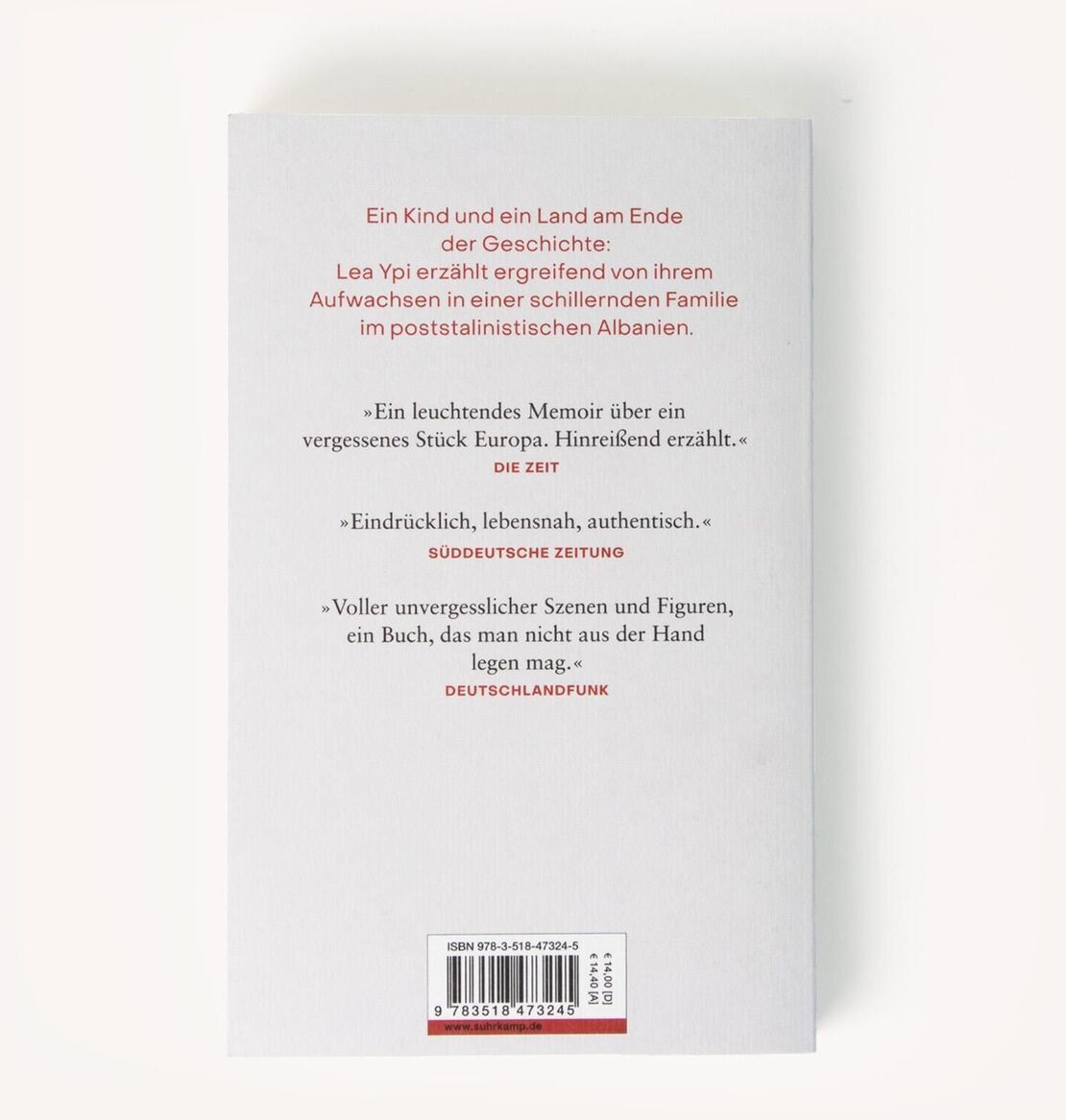 Rückseite des Buches 'Ypi, Lea: Frei' mit Text in roter und schwarzer Schrift auf weißem Hintergrund.