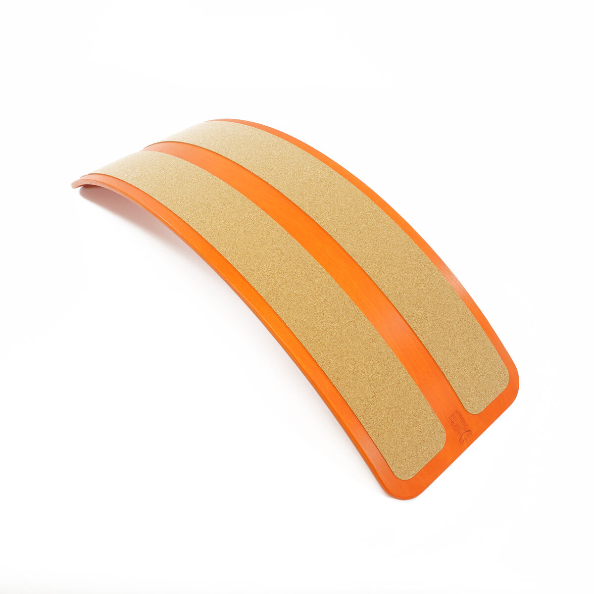 Balance Board aus Holz mit pompejanisch roter Lackierung und zwei beigen Streifen aus rutschfestem Material. Eignet sich für Gleichgewichtstraining und spielerische Übungen.