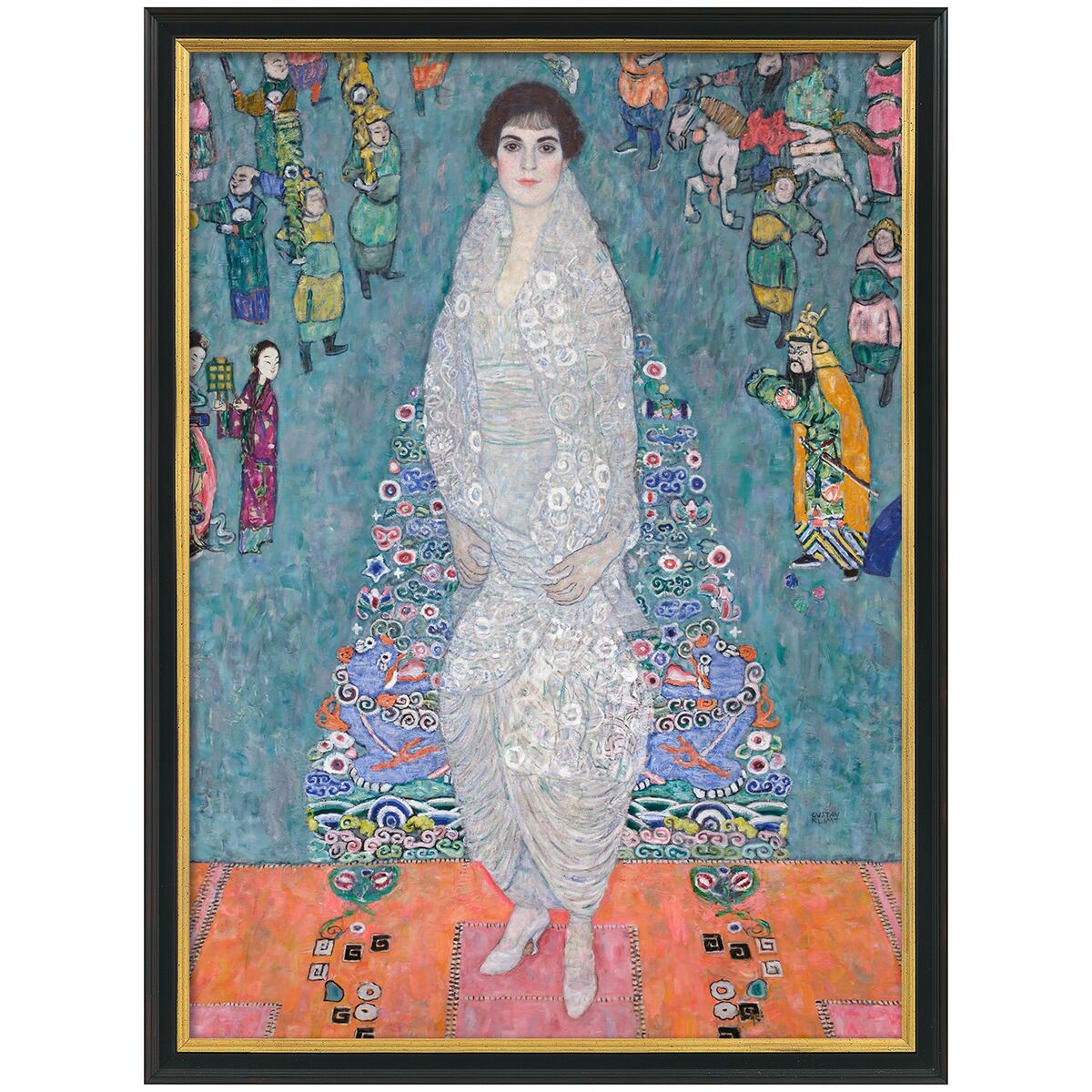 Das Bild zeigt eine Frau im weißen Kleid vor blau-grünem Hintergrund, gemalt im Stil von Gustav Klimt. Die dargestellte Szene ist reich verziert mit floralen Mustern und stilisierten Figuren im Hintergrund. Der hochwertige Druck ist in einem schwarz-goldenen Holzrahmen gefasst.