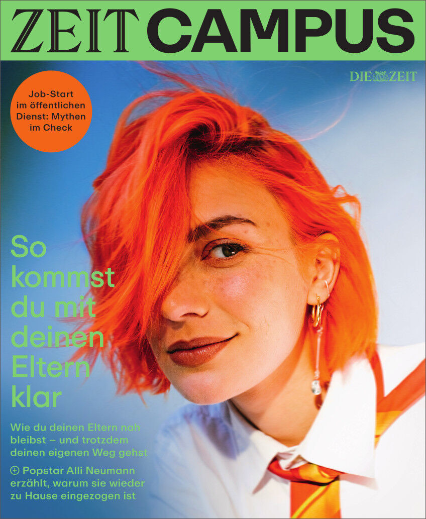 Cover der Zeitschrift ZEIT CAMPUS 2/24 mit einem Porträt einer Person mit orangefarbenem Haar. Der Titel lautet 'So kommst du mit deinen Eltern klar'.