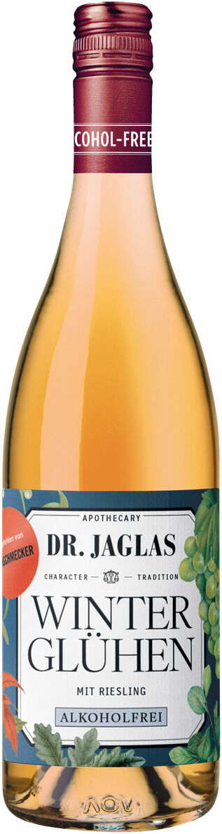 Eine einzelne Flasche Winterglühen Riesling alkoholfreier Winzerglühwein steht vor weißem Hintergrund. Die Flasche enthält einen goldgelben Inhalt. Das Etikett zeigt Trauben, Blätter und vermittelt winterliche Stimmung. Oben befindet sich ein rot-weißes Etikett mit dem Hinweis "alkoholfrei".