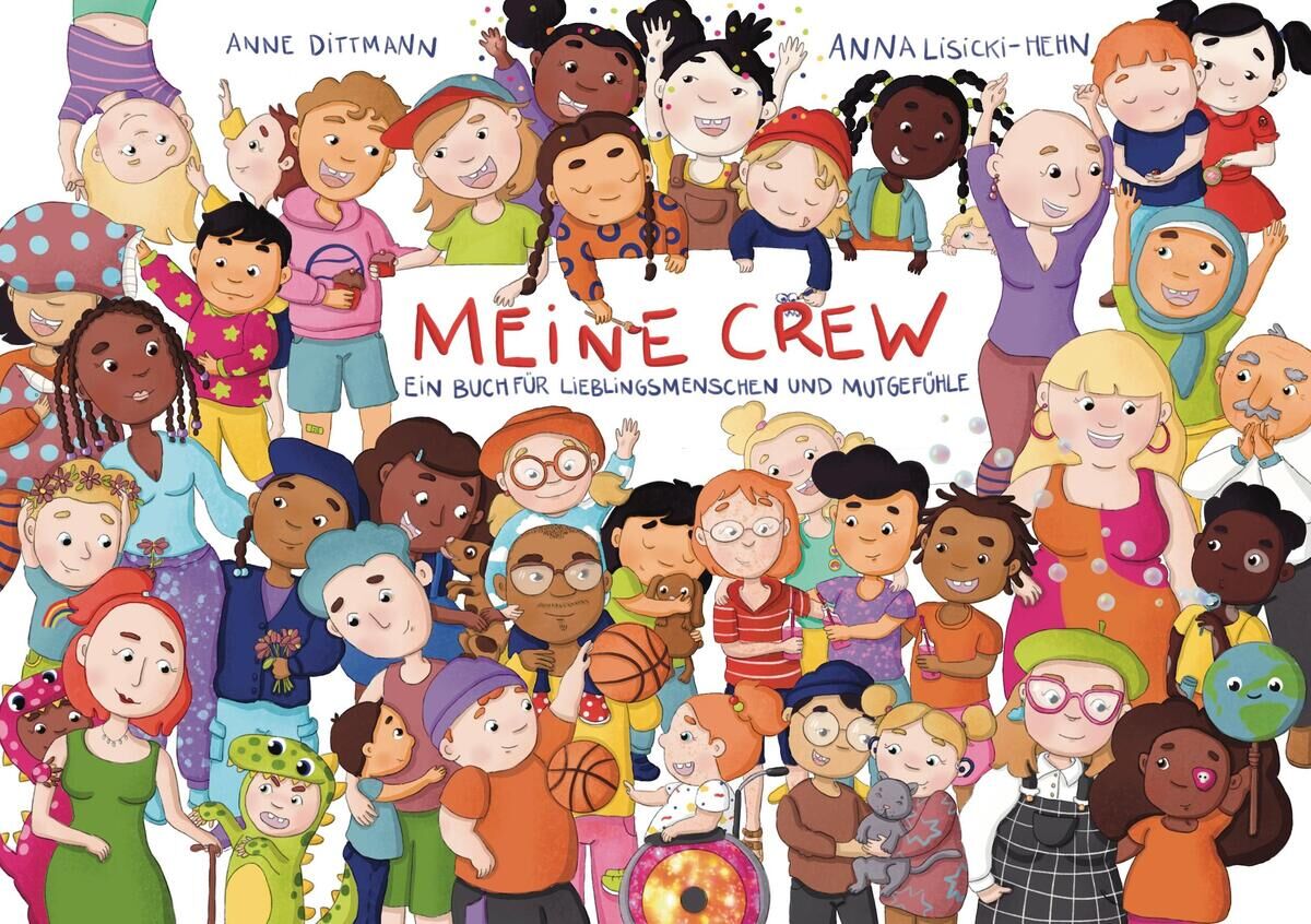 Ein bunter Einband des Freundschaftsbuchs 'Meine Crew' zeigt eine Vielzahl fröhlich illustrativer Kinder in verschiedenen Outfits und Farben. Der Titel 'Meine Crew: Ein Buch für Lieblingsmenschen und Mutgefühle' ist in roter Schrift auf weißem Hintergrund geschrieben. Die Kinder repräsentieren unterschiedliche ethnische Hintergründe und Geschlechter. Die Szenen sind lebendig und bunt gestaltet.