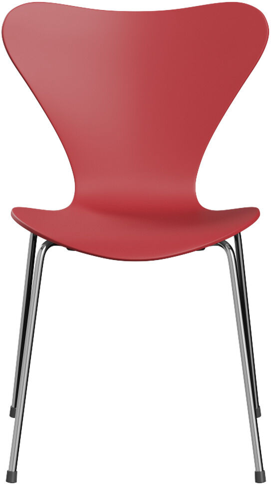 Stuhl "Serie 7", Edition Verner Panton von Fritz Hansen in Rot. Sitzt auf vier schmalen, verchromten Stahlbeinen, die nach unten ausgestellt sind. Schale aus lackiertem Buchenfurnier mit markant geschwungener Rückenlehne, minimalistisches skandinavisches Design.