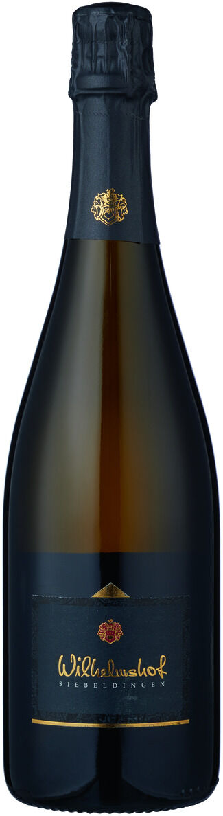 Eine Flasche ZEIT-Weinedition Winzersekt mit einem schwarzen Etikett und goldener Beschriftung. Die Flasche hat eine klassisch elegante Form mit einem Korken, der mit schwarzem Folienüberzug versehen ist.