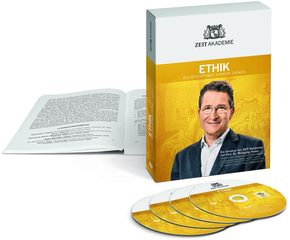 Ein Produktbild eines Ethik-Seminars von ZEIT Akademie. Im Vordergrund sind mehrere CDs und ein Buch zu sehen. Das Buch hat ein gelbes Cover mit einem lächelnden Mann. Im Hintergrund steht die Seminarbox mit ähnlichem Design und Texten.