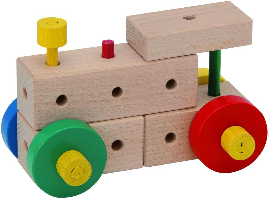 Holzkonstruktionsbaukasten »Maker M108« mit 108 Teilen, bestehend aus verschiedenfarbigen Holzklötzen und Teilen, die zu einem Traktor zusammengesteckt sind.