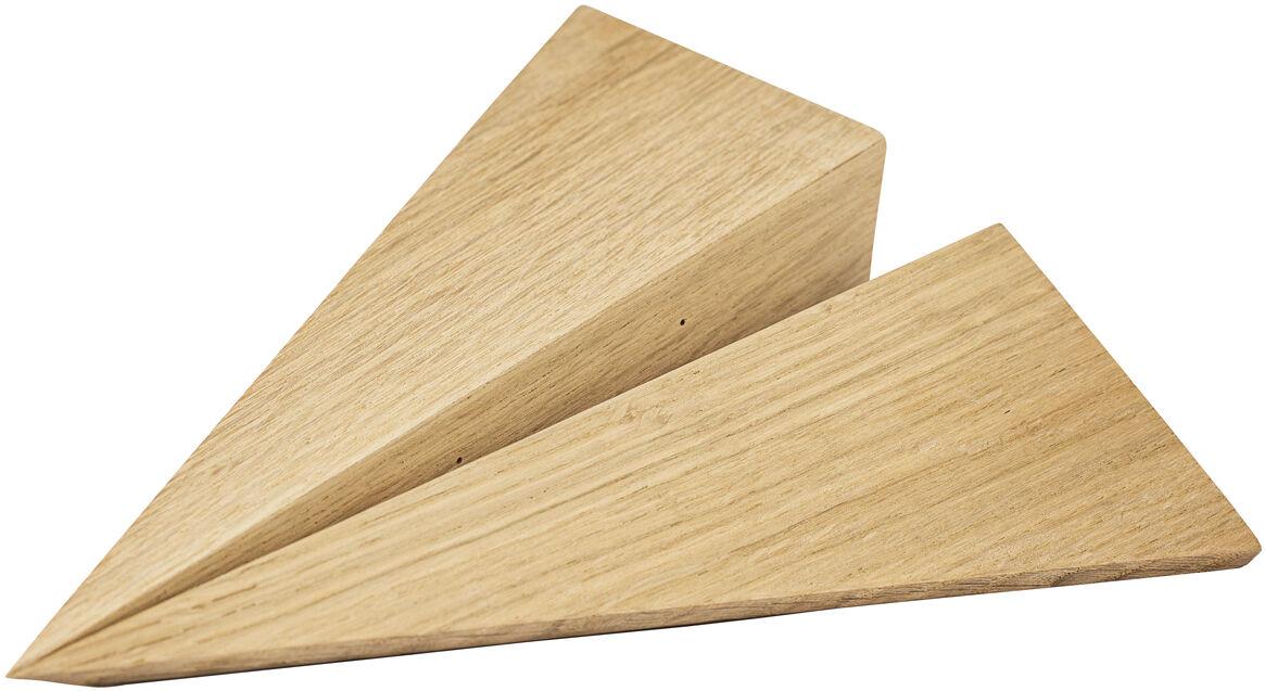 Ein minimalistisches Holzflugzeug namens Maverick aus hellem Holz, geeignet als Spielzeug oder Dekorationsobjekt.