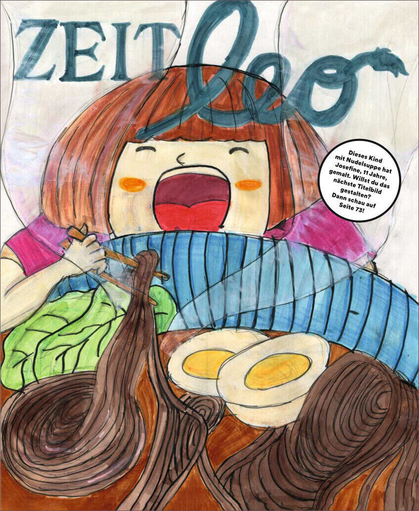 Coverbild der ZEIT LEO Ausgabe 4/23 mit dem Titel 'Schmeckt's?'. Eine Illustration zeigt ein Kind mit kurzen roten Haaren, das mit einem großen Löffel hungrig vor einem Tisch voller Essen sitzt. Auf dem Tisch liegen verschiedene Gerichte wie Eier und Nudeln. Die Farben des Covers sind hauptsächlich Blau, Braun, Grün, Rosa und Gelb. In einem Kreis auf dem Cover steht der Text „Dieses Kind hat Nudelsuppe mit Schokolade gegessen. Willst du wissen, wie das geschmeckt hat? Siehe Seite 72!“.