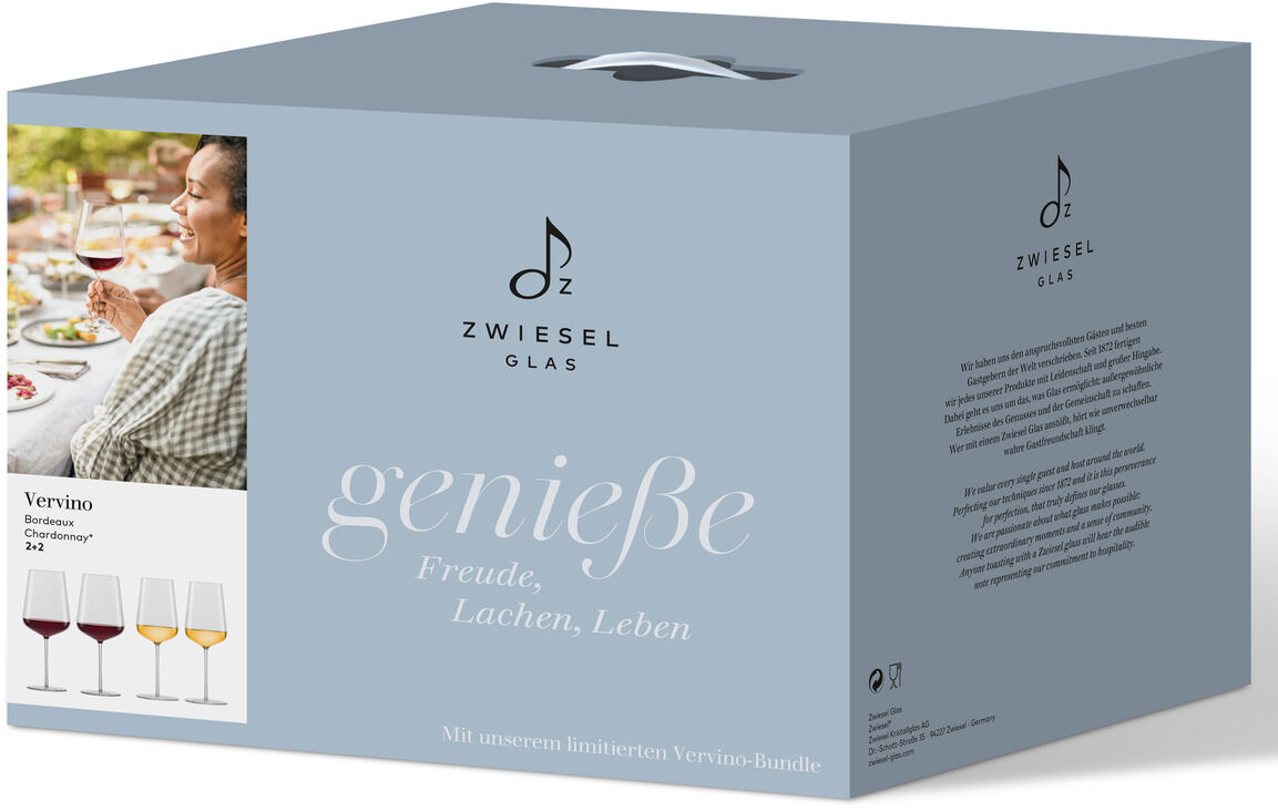 Verpackung des Weingläser Sommelier-Bundle »Vervino« von Zwiesel Glas, beinhaltet eine elegante Geschenkbox in hellem Blau mit einem Bild der Gläser auf der Vorderseite. Auf der Box steht der Schriftzug 'genieße Freude, Lachen, Leben' und ein grafisches Logo.