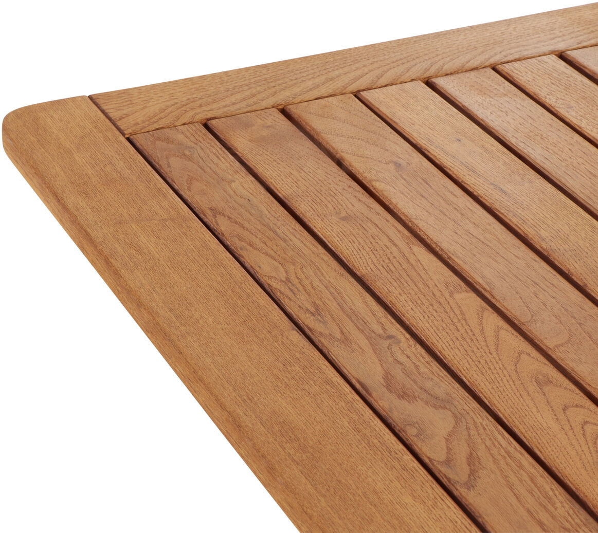Nahaufnahme eines eckigen Klapptisches aus Holz mit einer Größe von 80x80 cm. Die Tischplatte besteht aus mehreren Holzlatten und hat eine natürliche Holzoptik.