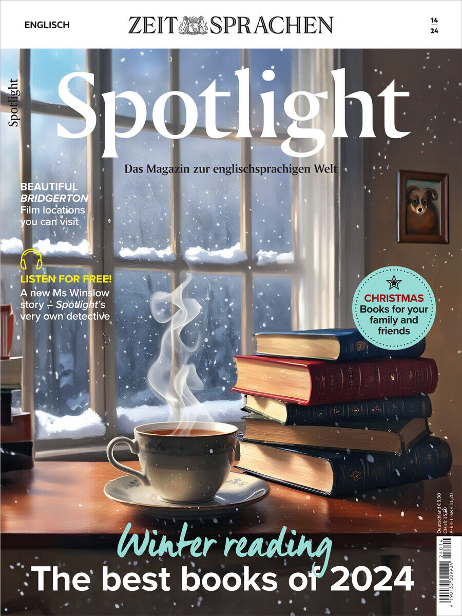 Das Cover des Spotlight Magazins 14/2024 zeigt eine winterliche Szene. In einem gemütlichen Raum mit schneebedecktem Fenster steht eine Tasse Tee auf der Fensterbank. Schneeflocken sind sichtbar, und es gibt Buchtipps für Weihnachten und das kommende Jahr.