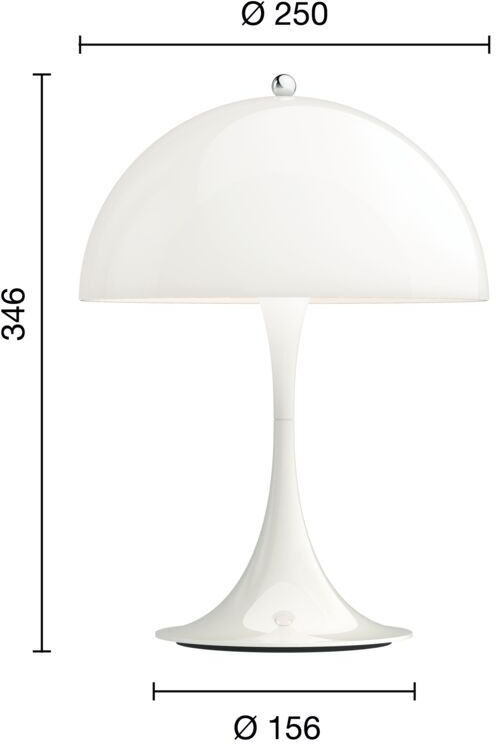 Die Leuchte »Panthella 250 Portable« besteht aus Acryl in der Farbe Opal Weiß. Sie ist modern und minimalistisch gestaltet mit einer Höhe von 346 mm, einem Durchmesser von 250 mm für den Lampenschirm und 156 mm für den Fuß.