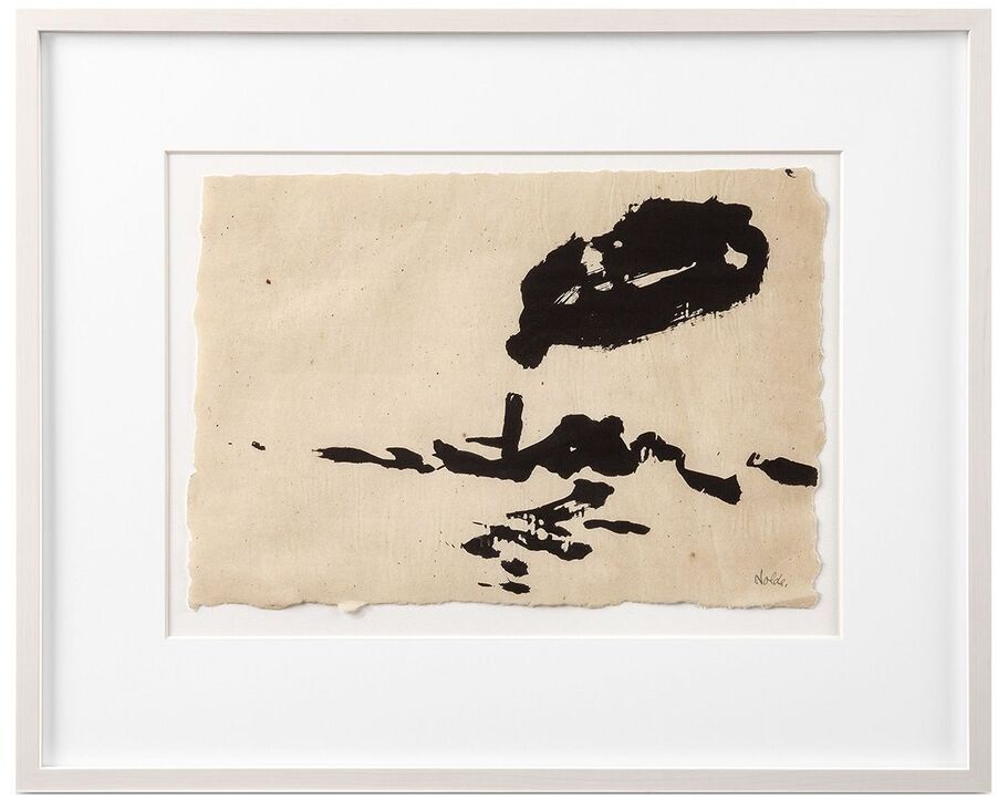 Gerahmtes Kunstwerk von Emil Nolde aus dem Jahr 1910 mit dem Titel »Schlepper«. Die Darstellung ist in Schwarz auf beige-papierfarbenem Hintergrund gehalten, ein Beispiel expressionistischer Kunst mit einem Schlepper als zentrales Motiv.