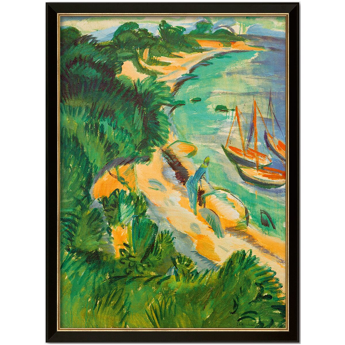 Gerahmtes Gemälde von Ernst Ludwig Kirchner „Fehmarnbucht mit Booten“ (1913). Die Szene zeigt eine leuchtende Küstenlandschaft mit viel Grün, gelben Sandflächen, blauem Wasser, orangefarbenen Booten und einer markanten Figur am Ufer. Schwarzer Rahmen, expressionistischer Stil.