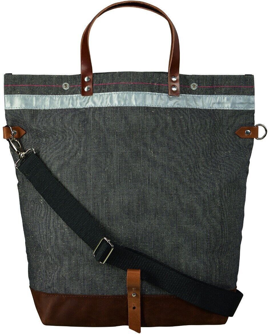 Stylische Fahrradtasche aus grauem Stoff mit braunen Leder- und schwarzen Stoffelementen. Die Tasche hat sowohl einen Handgriff als auch einen abnehmbaren Schultergurt und einen reflektierenden Streifen für zusätzliche Sicherheit.