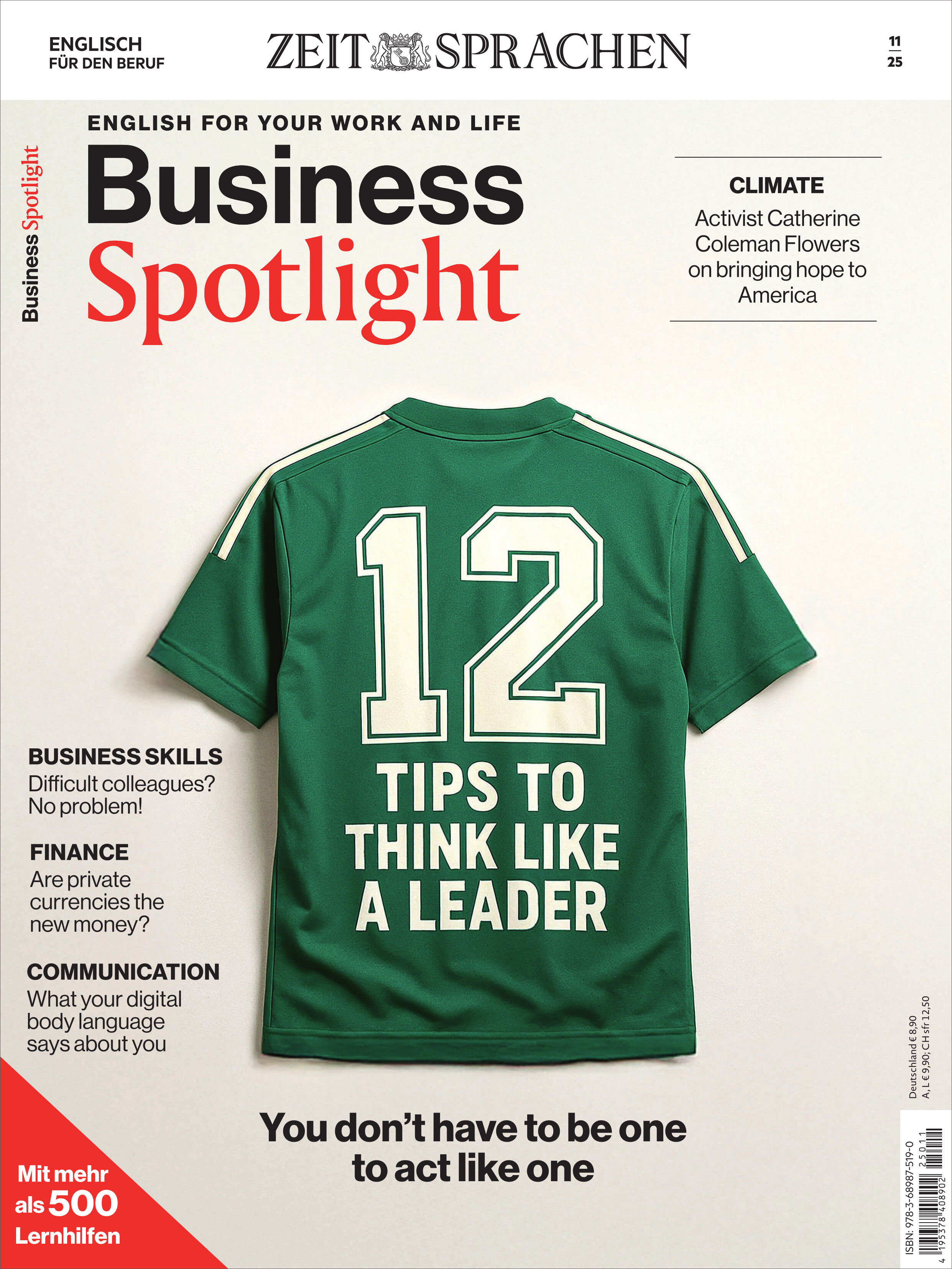 Titelblatt des Business Spotlight Magazin Ausgabe 11/2025 mit einem grünen Trikot, auf dem die weiße Zahl 12 und der Slogan 'Tips to think like a leader' steht. Der Hintergrund ist hell gehalten, weitere Texte zu Themen wie Klimawandel, digitale Kommunikation und Business Skills sind sichtbar.