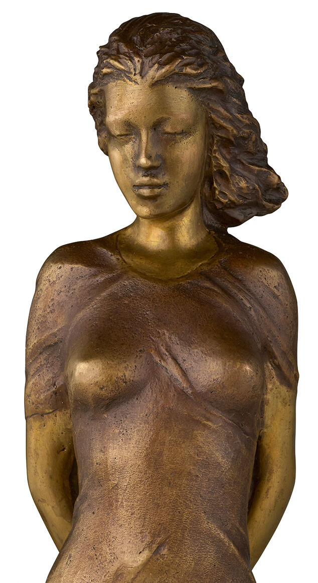 Detailreiche Bronzeskulptur »Alberta« von SIME, ca. 30 cm hoch. Die weibliche Figur steht in klassischer Schrittpose, das Kleid ist angedeutet gefaltet. Oberfläche ist poliert, patiniert und zeigt durch warme Bronzetöne eine elegante, moderne Ausstrahlung.