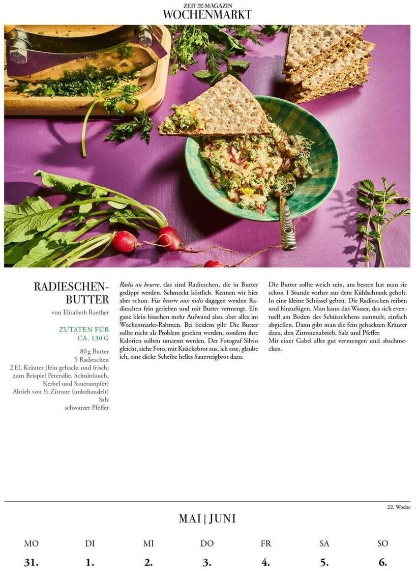 Seite aus dem »Wochenmarkt« Kalender 2027 von ZEITmagazin: Oben ein Rezept für Radieschenbutter mit Brot und frischen Radieschen auf violettem Hintergrund, daneben Kräuter und Knäckebrot. Unten ein Monatskalendarium für Ende Mai und Anfang Juni.