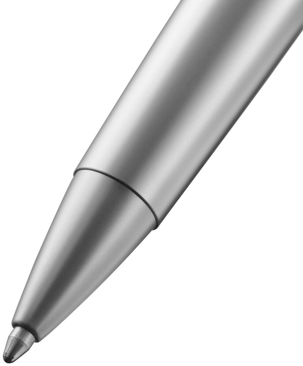 Nahaufnahme eines stilvollen silbernen Kugelschreibers aus der »Bold Edition«. Der Kugelschreiber zeigt eine schlanke und elegante Metallspitze.