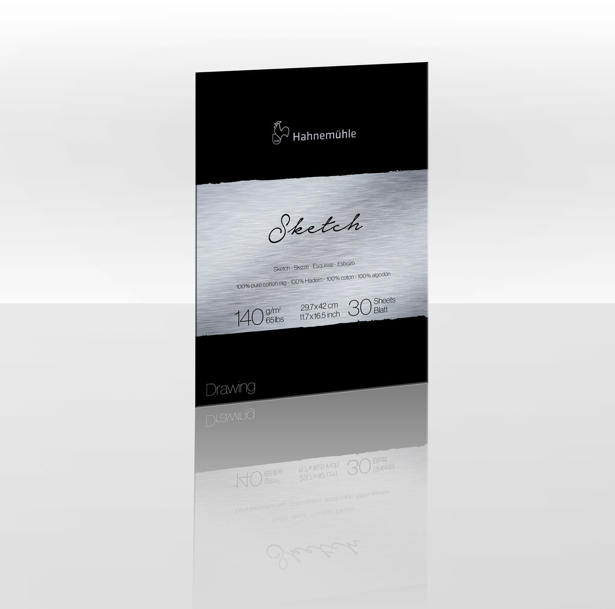 Eine Packung der Hahnemühle Skizzenpapier Collection mit 140 gsm und 30 Blatt. Der Vordergrund ist schwarz mit einem silbernen Mittelstreifen und einem beschreibenden Text.