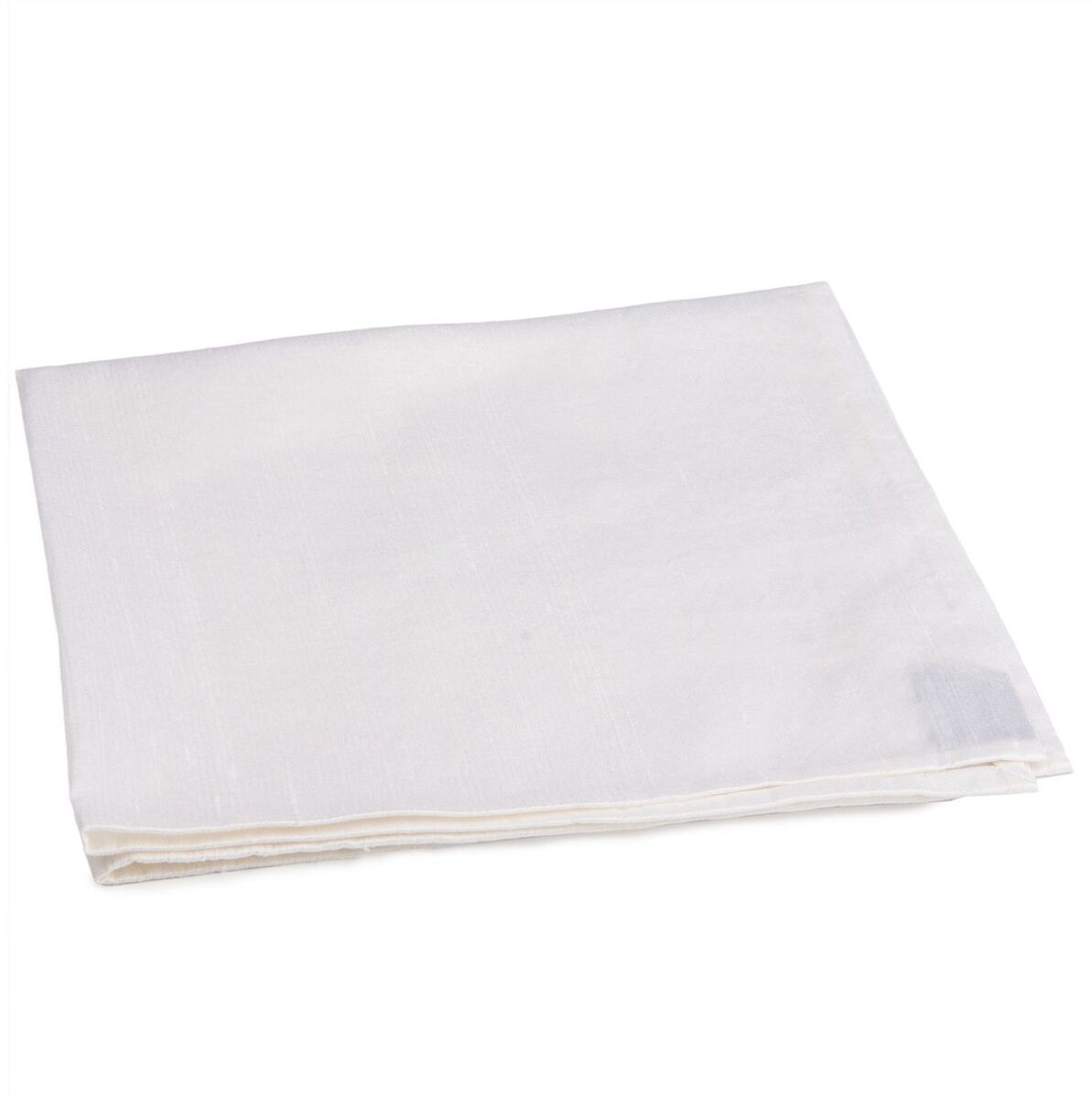 Ein weißes Textilprodukt aus dem ZEIT-Accessoire-Set #46. Das Bild zeigt ein flach gefaltetes, sauberes Stück Stoff.