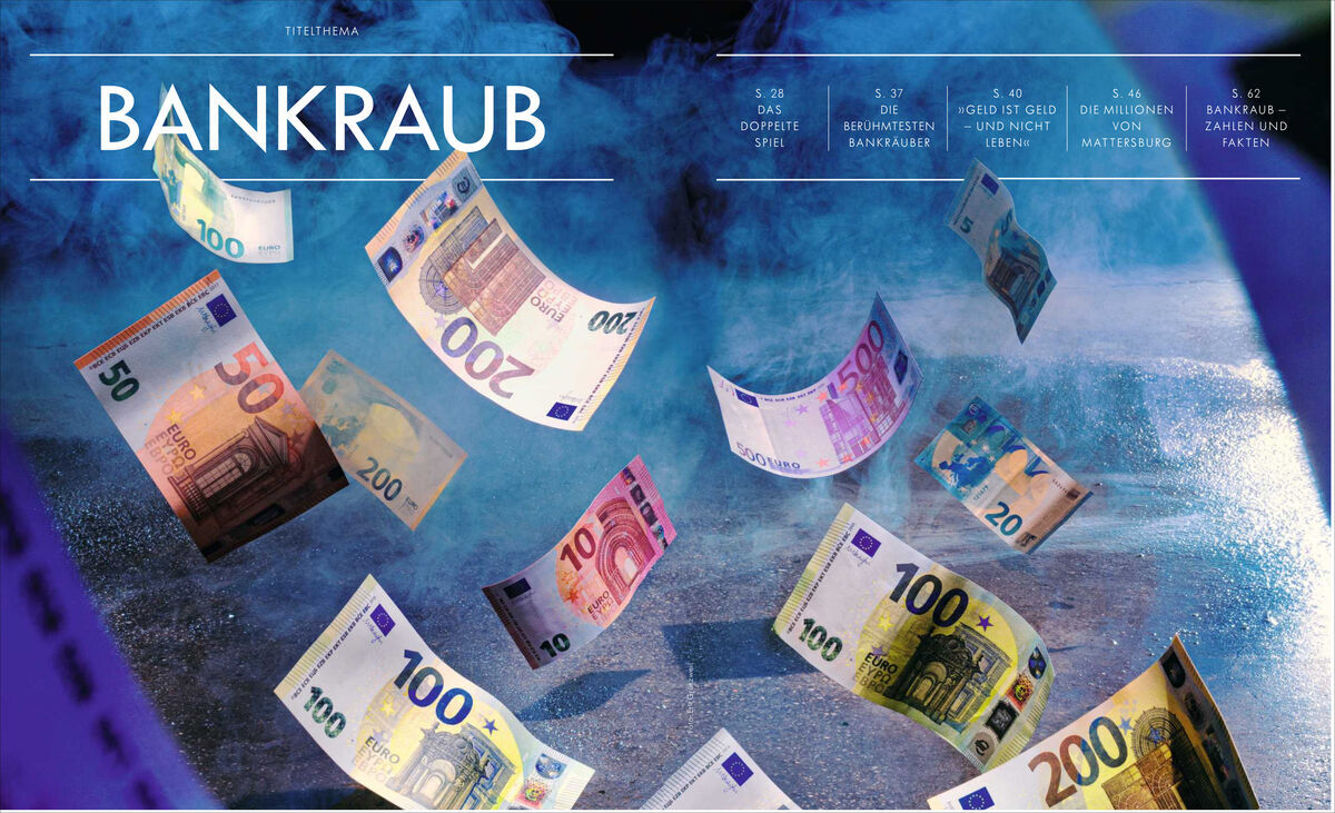 Ein Titelbild des Magazins ZEIT VERBRECHEN Ausgabe 17/22 mit dem Hauptthema 'Bankraub'. Mehrere fliegende Euroscheine, umgeben von blauen und lila Farben.