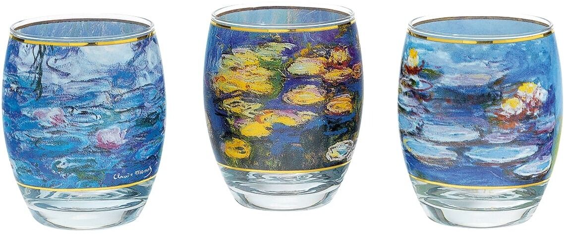 Drei Teelichtgläser im Set nach Claude Monet, jeweils mit unterschiedlichen impressionistischen Motiven in Blau-, Gelb- und Grüntönen, sowie handbemalten Details. Ideal für Kunstliebhaber und als stilvolle Wohnaccessoires.