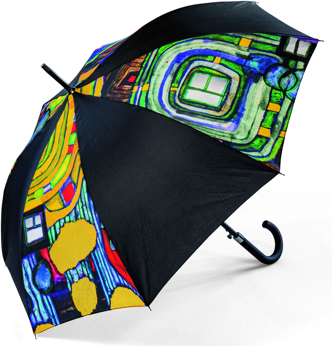 Ein Regenschirm mit einem farbenfrohen, kunstvollen Design im Stil von Friedensreich Hundertwasser, zeigt abstrakte Muster und lebhafte Farben auf schwarzem Hintergrund.