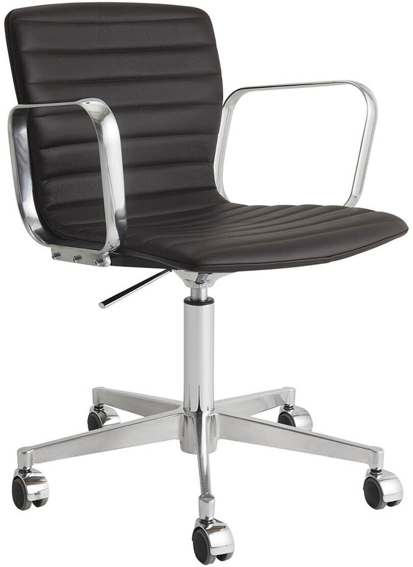 Ein ergonomischer Schreibtischstuhl namens »Butterfly High« aus Leder und Eiche. Der Stuhl hat ein minimalistisches Design mit schwarzen Lederpolstern und silbernen Armlehnen sowie Standfüßen. Er ist höhenverstellbar und auf Rollen, ideal für das Home Office oder das Büro.